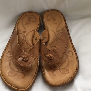 Born leather brown sandals size 8M